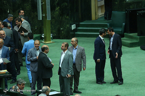 استیضاح وزیر امور اقتصادی و دارایی - 4 شهریور 97