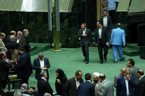استیضاح وزیر امور اقتصادی و دارایی - 4 شهریور 97