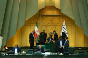 استیضاح وزیر امور اقتصادی و دارایی - 4 شهریور 97