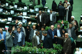 استیضاح وزیر امور اقتصادی و دارایی - 4 شهریور 97