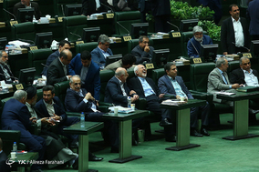 استیضاح وزیر امور اقتصادی و دارایی - 4 شهریور 97