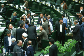 استیضاح وزیر امور اقتصادی و دارایی - 4 شهریور 97