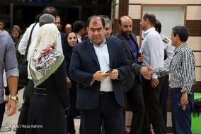 مراسم استقبال از نازنین رحمانی بانوی قایقران کرمانشاهی