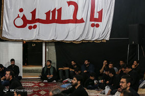 مراسم عزاداری شب سوم محرم در هیات عشاق الحسین(ع)