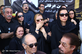 مراسم تشییع پیکر «حسین عرفانی» دوبلور پیشکسوت