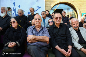 مراسم تشییع پیکر «حسین عرفانی» دوبلور پیشکسوت