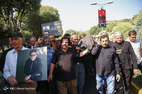مراسم تشییع پیکر «حسین عرفانی» دوبلور پیشکسوت