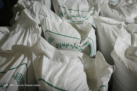کشف بیش از 600 تن مواد اولیه ی ظروف یکبار مصرف در جنوب تهران