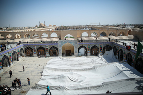 آیین برافتاشتن خیمه ی حسینی در امام زاده هارونیه اصفهان
