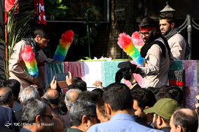 تشییع پیکر پاک ۹ شهید گمنام در شیراز