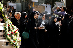 تشییع پیکر پاک ۹ شهید گمنام در شیراز