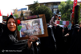 تشییع پیکر پاک ۹ شهید گمنام در شیراز