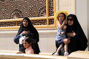 تشییع پیکر پاک ۹ شهید گمنام در شیراز