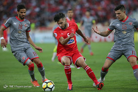 دیدار تیم های فوتبال پرسپولیس و الدحیل قطر