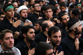 دومین شب مراسم عزاداری امام حسین(ع) در حسینیه امام خمینی(ره)