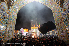 آئین سنتی مشعل گردانی در قم
