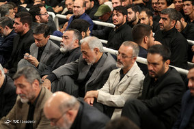 سومین شب مراسم عزاداری امام حسین(ع) در حسینیه امام خمینی(ره)