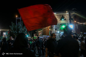 آیین مشعل گردانی در دولت آباد تهران
