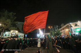 آیین مشعل گردانی در دولت آباد تهران