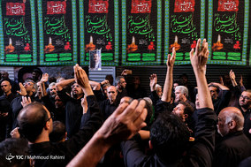 عزاداری ظهر تاسوعا در بازار تهران