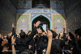 عزاداری تاسوعای حسینی در حرم مطهر امام رضا (ع)