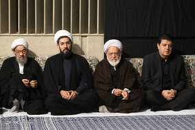 مراسم عزاداری شب عاشورای حسینی(ع) با حضور رهبر معظم انقلاب