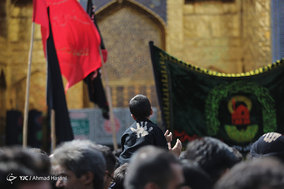 عزاداری روز عاشورای حسینی در مشهد مقدس