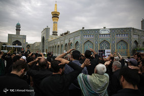عزاداری روز عاشورای حسینی در مشهد مقدس
