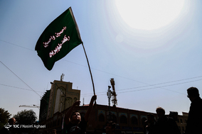 عزاداری ظهر عاشورا در بازار تهران