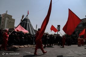 عزاداری ظهر عاشورا در بازار تهران