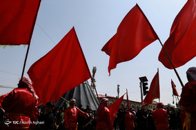 عزاداری ظهر عاشورا در بازار تهران