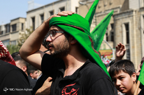 عزاداری ظهر عاشورا در بازار تهران