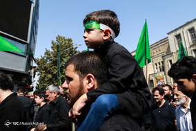 عزاداری ظهر عاشورا در بازار تهران