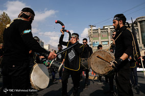 آیین خیمه سوزان در ولنجک تهران