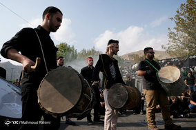 آیین خیمه سوزان در ولنجک تهران