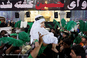 دسته ی عزاداری سقاها در شام غریبان - قم