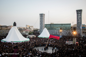آیین خیمه سوزان در میدان امام حسین(ع)