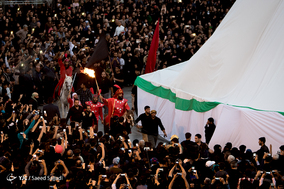آیین خیمه سوزان در میدان امام حسین(ع)