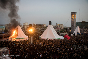 آیین خیمه سوزان در میدان امام حسین(ع)