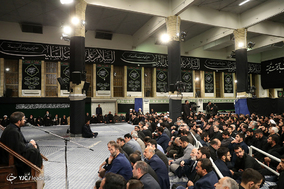 آخرین شب مراسم عزاداری امام حسین(ع) با حضور رهبر معظم انقلاب