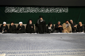 آخرین شب مراسم عزاداری امام حسین(ع) با حضور رهبر معظم انقلاب