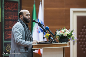 همایش دفاع همچنان باقی است