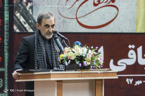 همایش دفاع همچنان باقی است