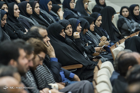 همایش دفاع همچنان باقی است