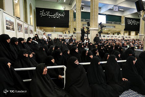 مراسم شب خاطره دفاع‌ مقدس با حضور رهبر انقلاب