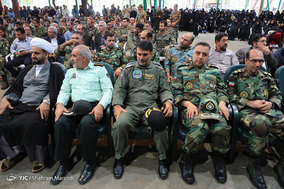 تشییع پیکر طاها اقدامی شهید ۴ ساله حادثه تروریستی اهواز