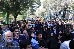 تشییع پیکر طاها اقدامی شهید ۴ ساله حادثه تروریستی اهواز