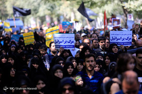تشییع پیکر طاها اقدامی شهید ۴ ساله حادثه تروریستی اهواز