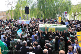 تشییع پیکر طاها اقدامی شهید ۴ ساله حادثه تروریستی اهواز