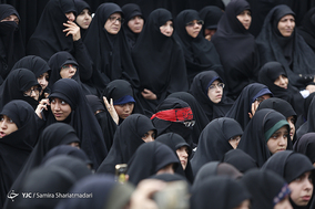 تجمع مخالفین تصویب 